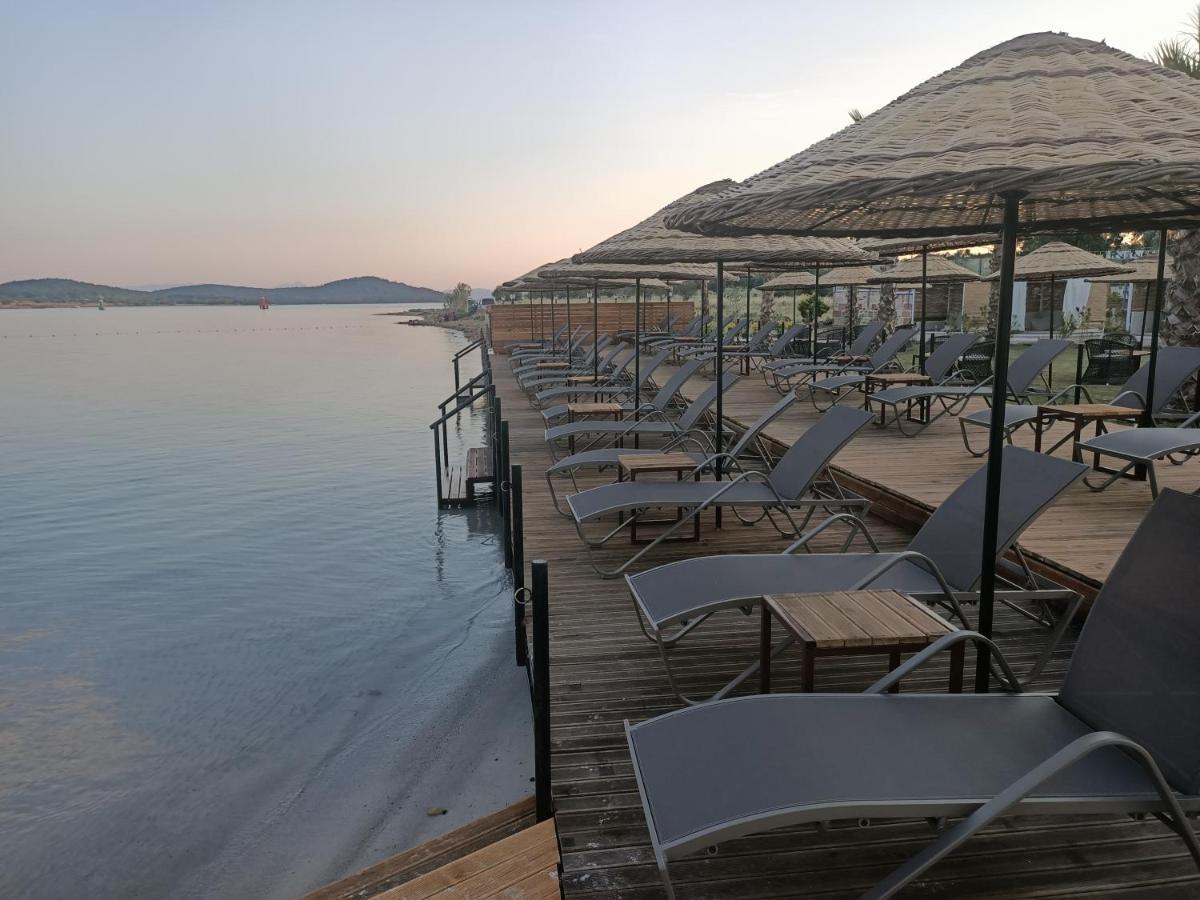 Cunda Fora Glamping Hotel ไอวาลิค ภายนอก รูปภาพ