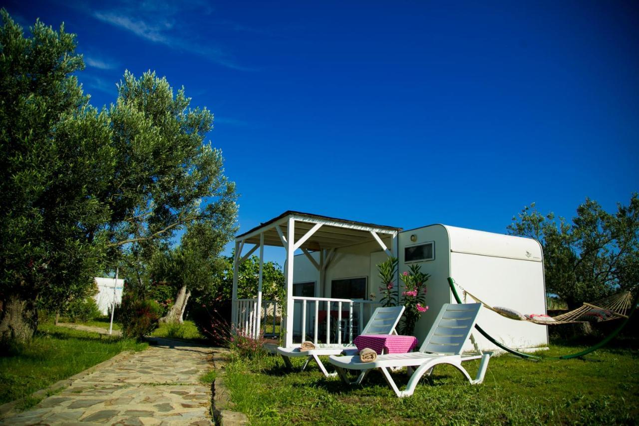 Cunda Fora Glamping Hotel ไอวาลิค ภายนอก รูปภาพ